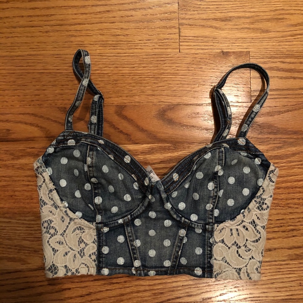 Guess crop top